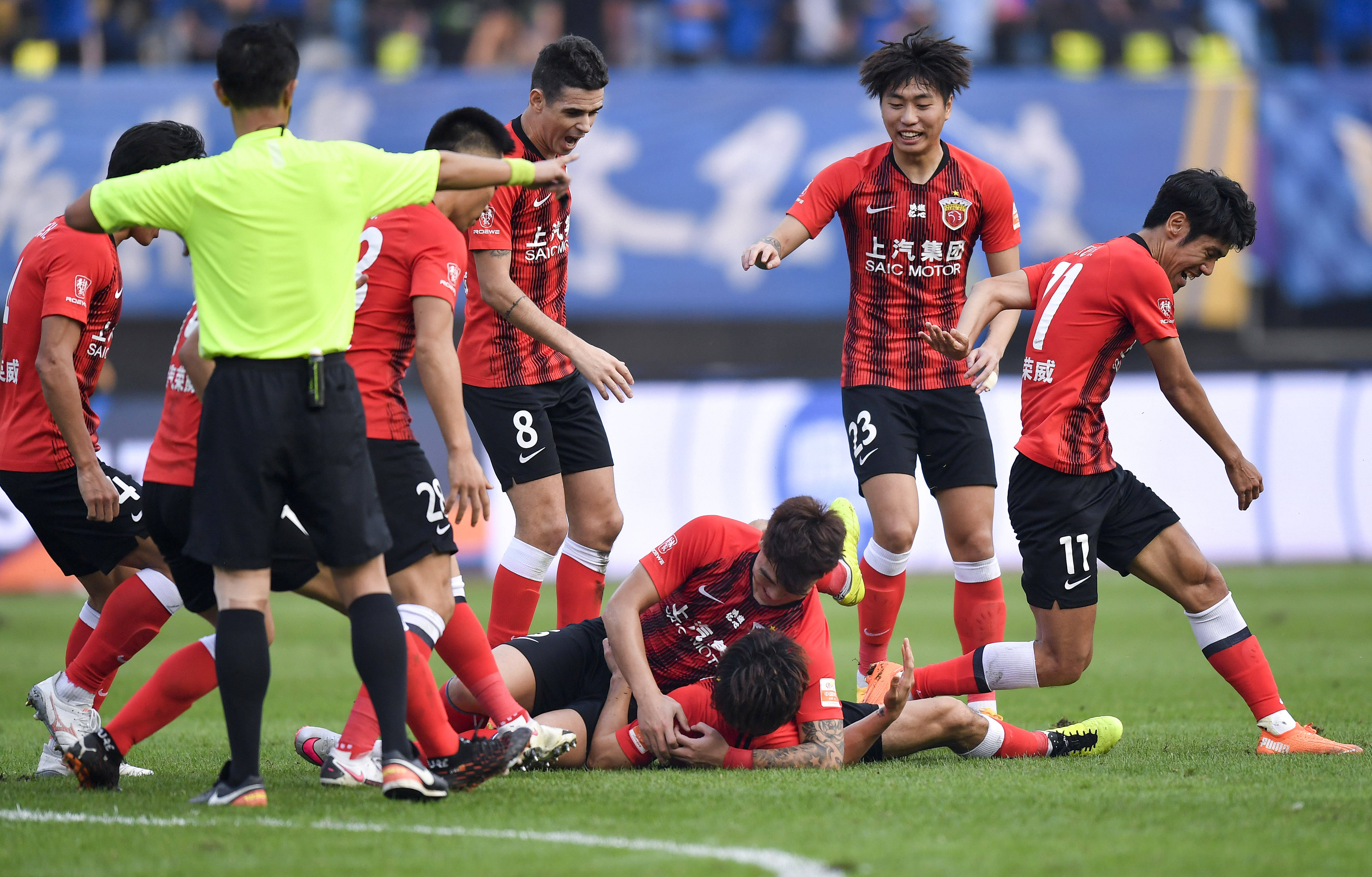 回顾他的成 回顾他的成